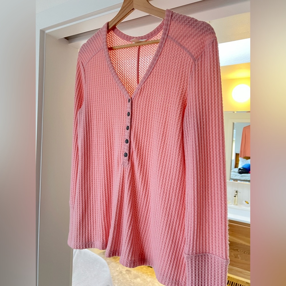 Caslon waffle print pink button down henley